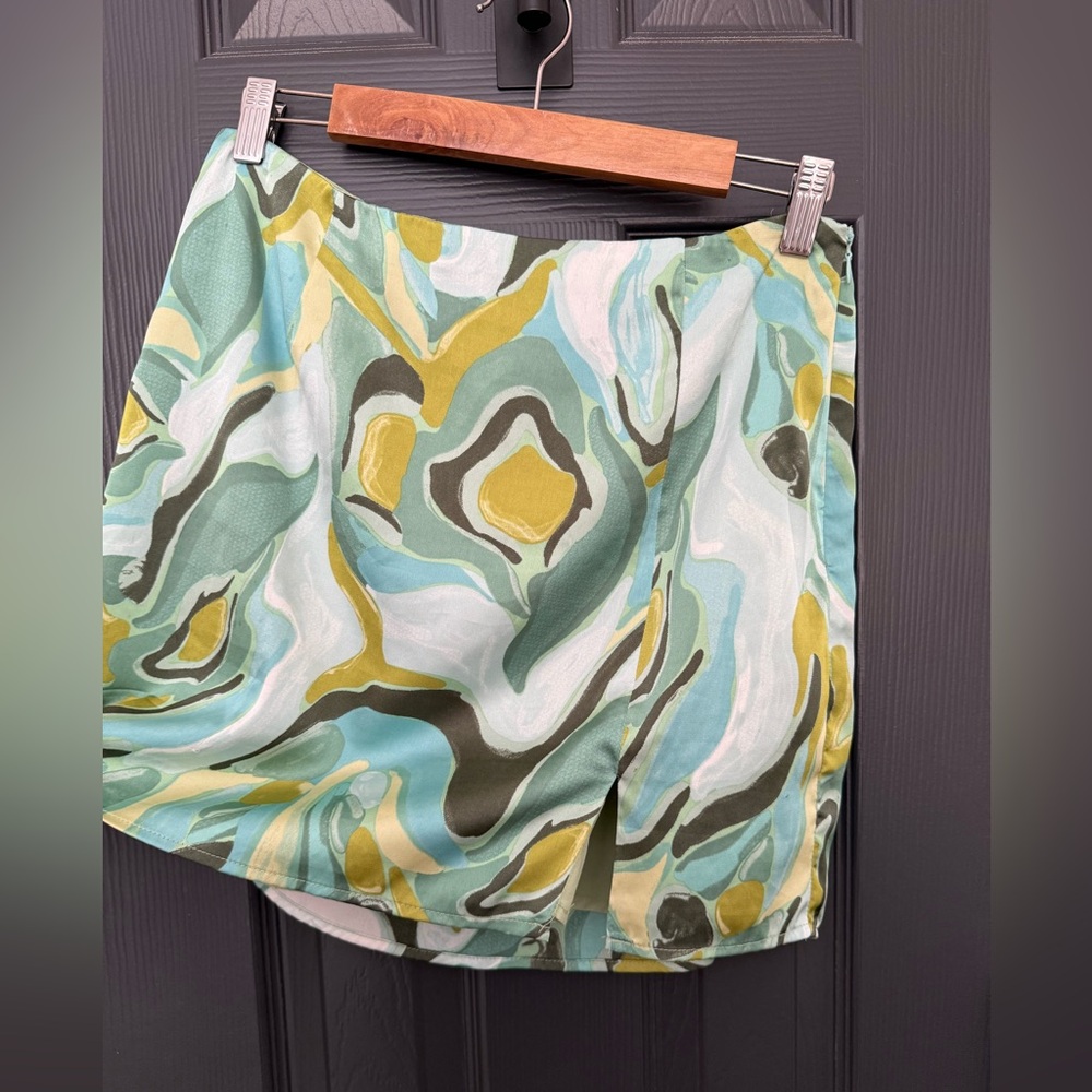 ACOA | Abstract Patterned Mini Skirt - Multicolor - Picture 2 of 3